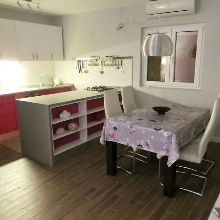 Libora Apartment *